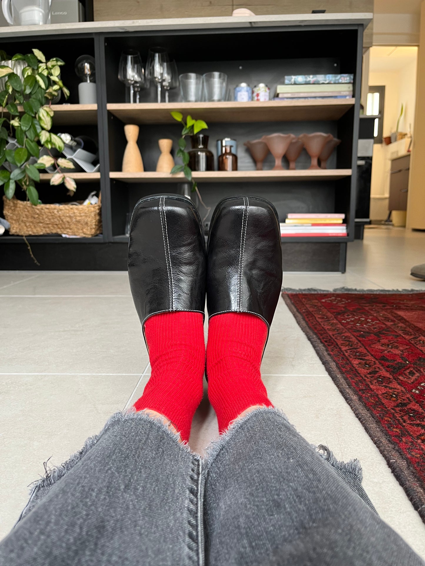 Galtzu First.1- BLACK